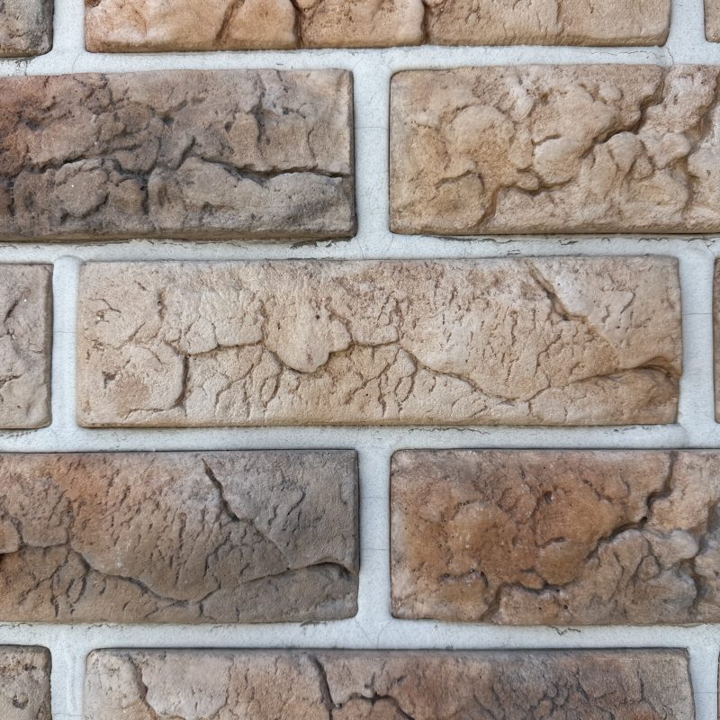 Романский кирпич