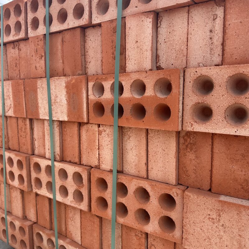 Кирпич забутовочный